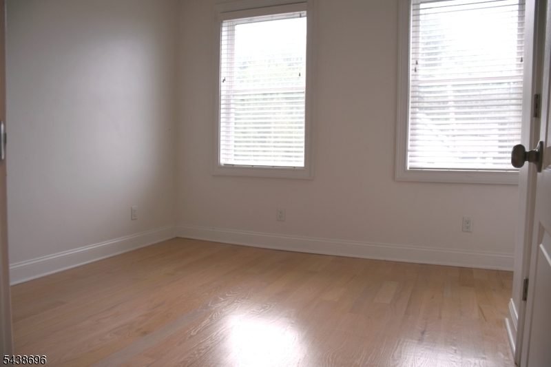 5 Lewis Street Wayne, NJ 07470 - Photo 10 of 12