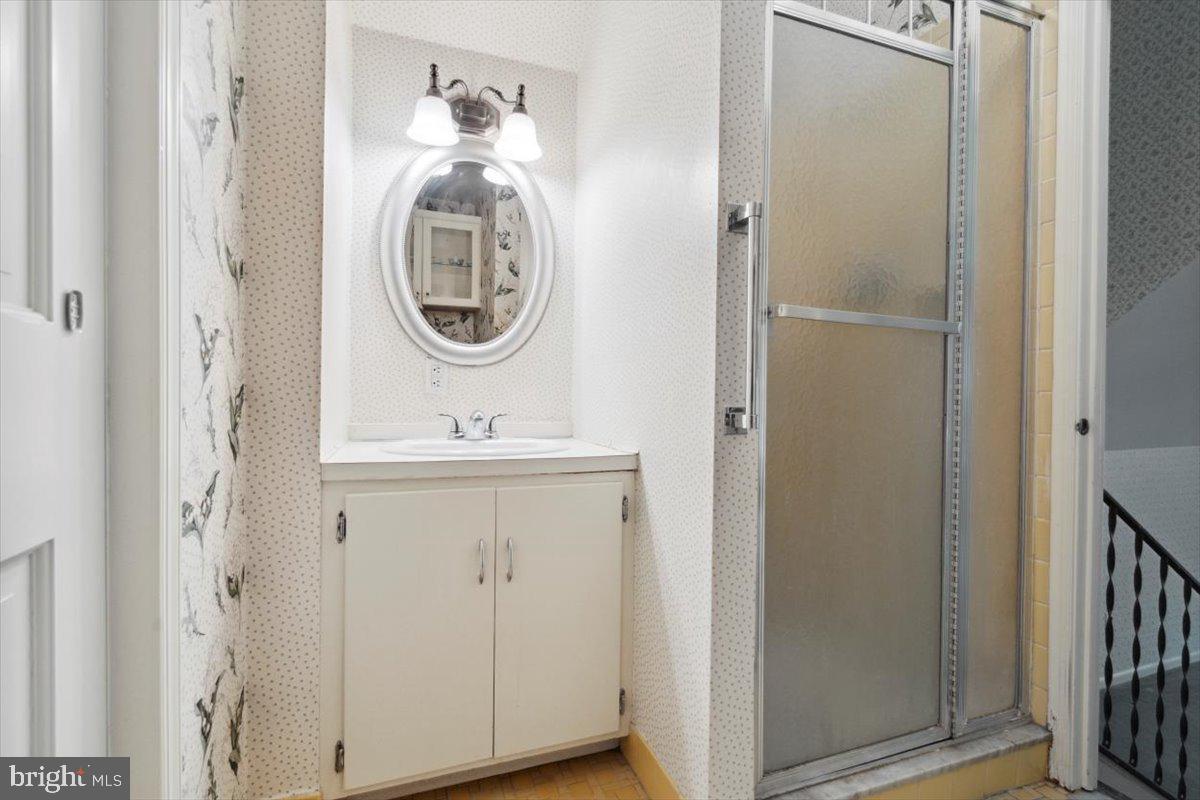 455 Timber Lane Devon, PA 19333 - Photo 34 of 60 Bathroom leading to fifth bedroom