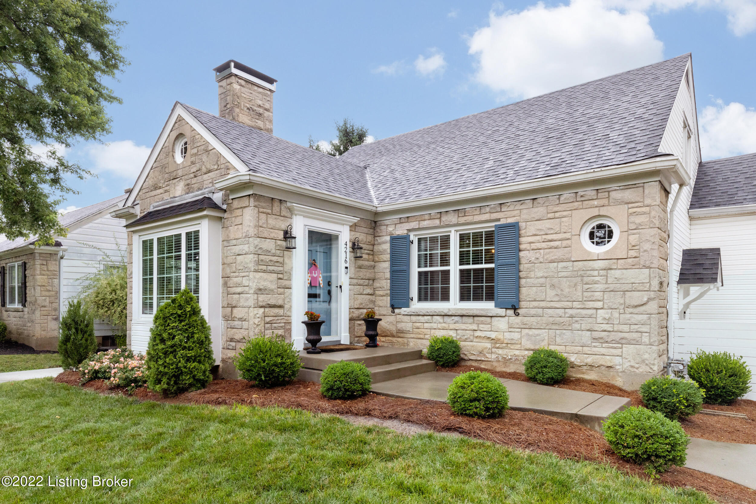 4216 Winchester Road Louisville, KY 40207 - Photo 3 of 37 LREP6311