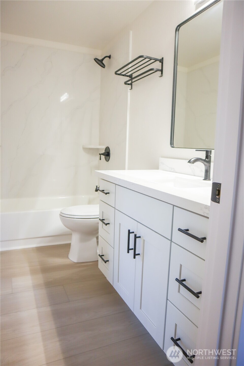 917 North 100th Street Seattle, WA 98103 - Photo 14 of 35