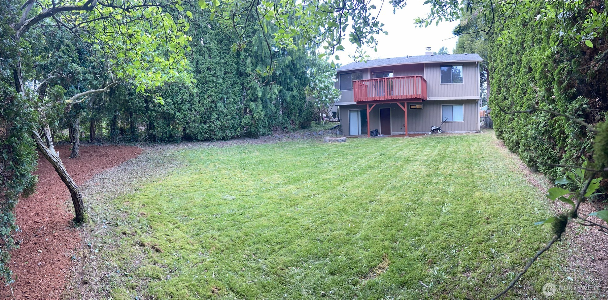 917 North 100th Street Seattle, WA 98103 - Photo 25 of 35