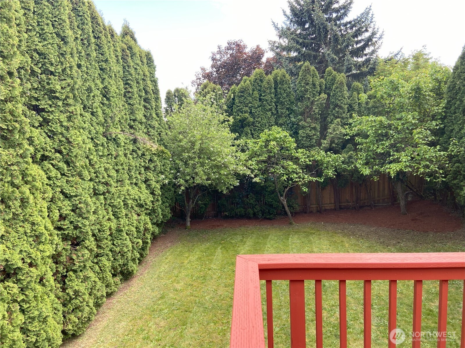 917 North 100th Street Seattle, WA 98103 - Photo 33 of 35