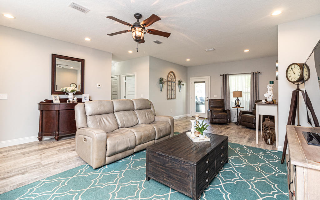 1913 Reagan Road Navarre, FL 32566 - Photo 12 of 43 Gallery Image 12