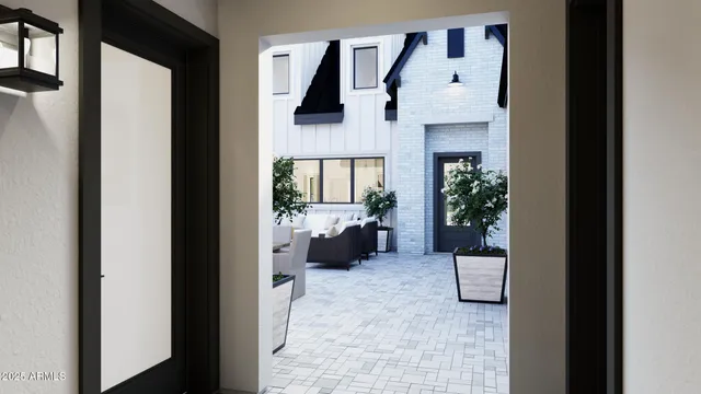 $5,000,000 | 5625 North 45th Street, Phoenix, AZ 85018