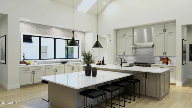 $5,000,000 | 5625 North 45th Street, Phoenix, AZ 85018