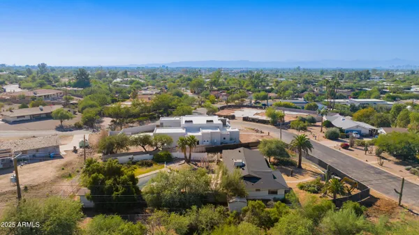 $5,200,000 | 5625 North 45th Street, Phoenix, AZ 85018