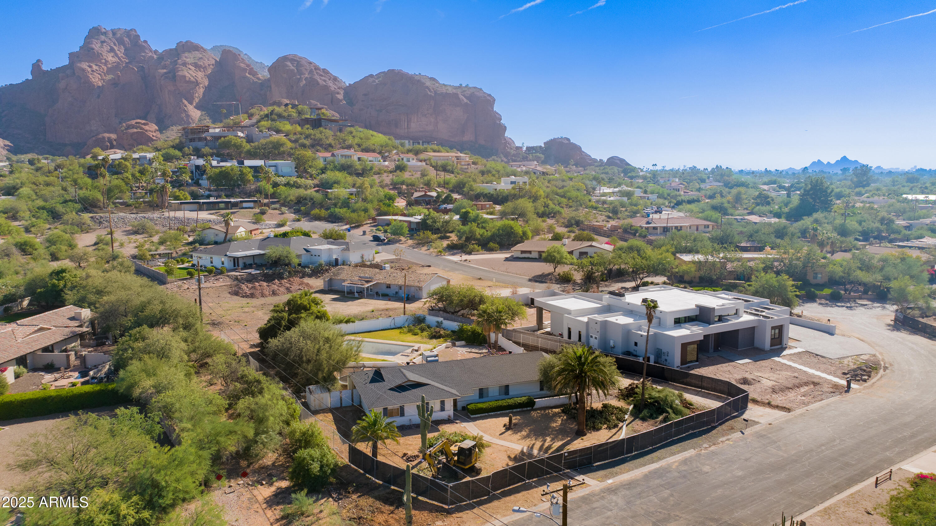 5625 North 45th Street Phoenix, AZ 85018 - Photo 8 of 33 50-45th