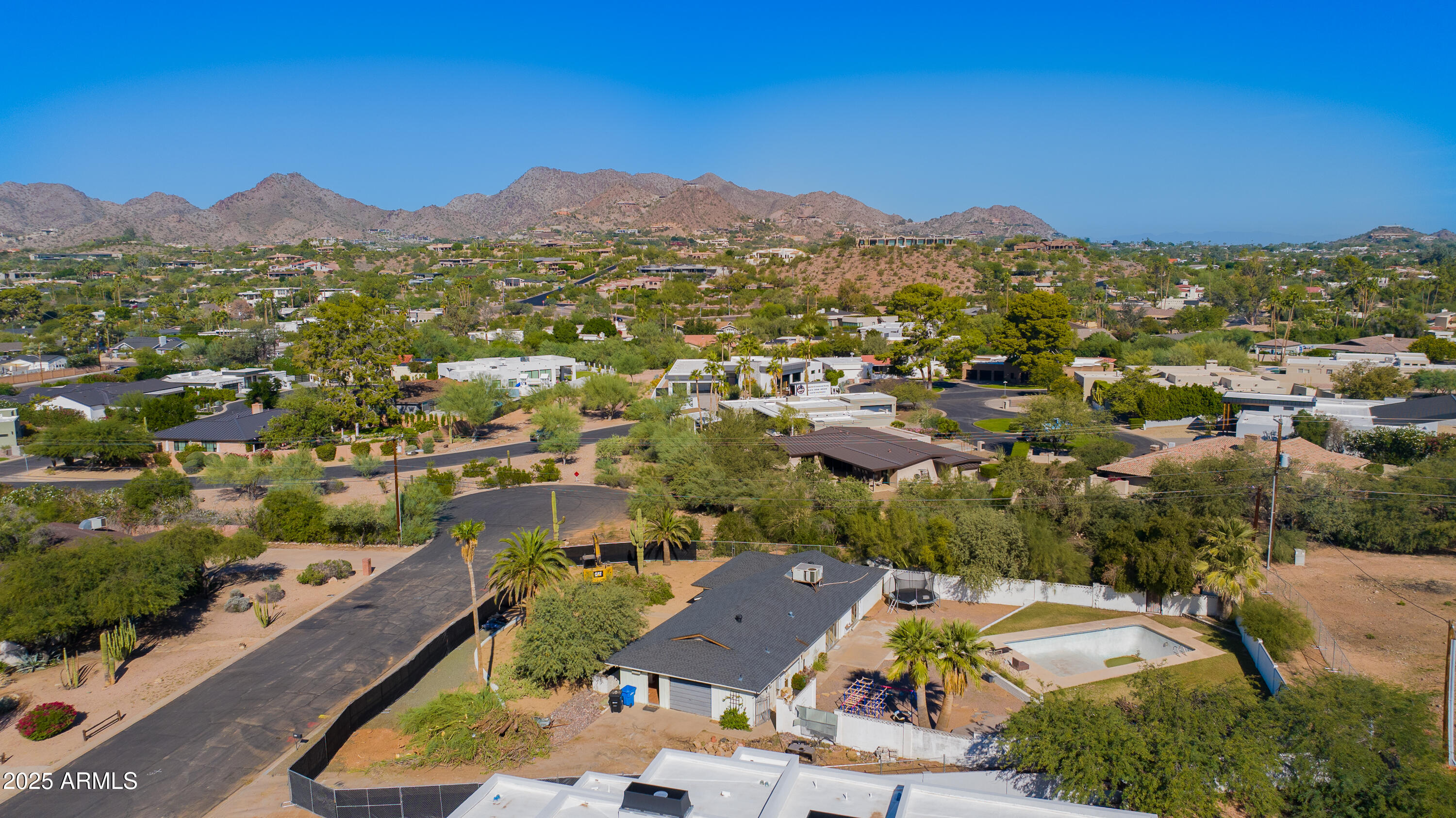 5625 North 45th Street Phoenix, AZ 85018 - Photo 9 of 33 52-45th