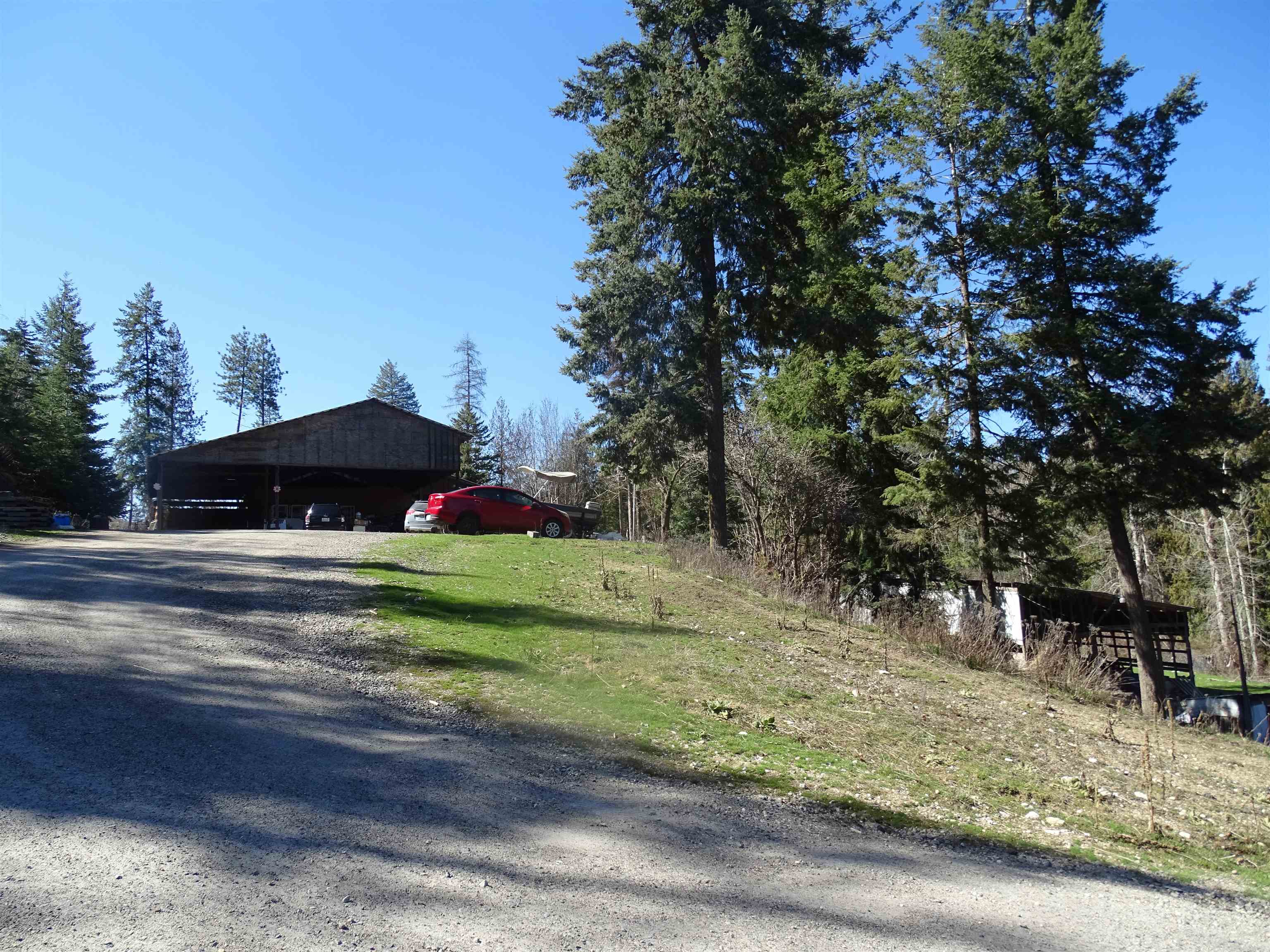 17208 East Blanchard Road Elk, WA 99009 - Photo 4 of 28