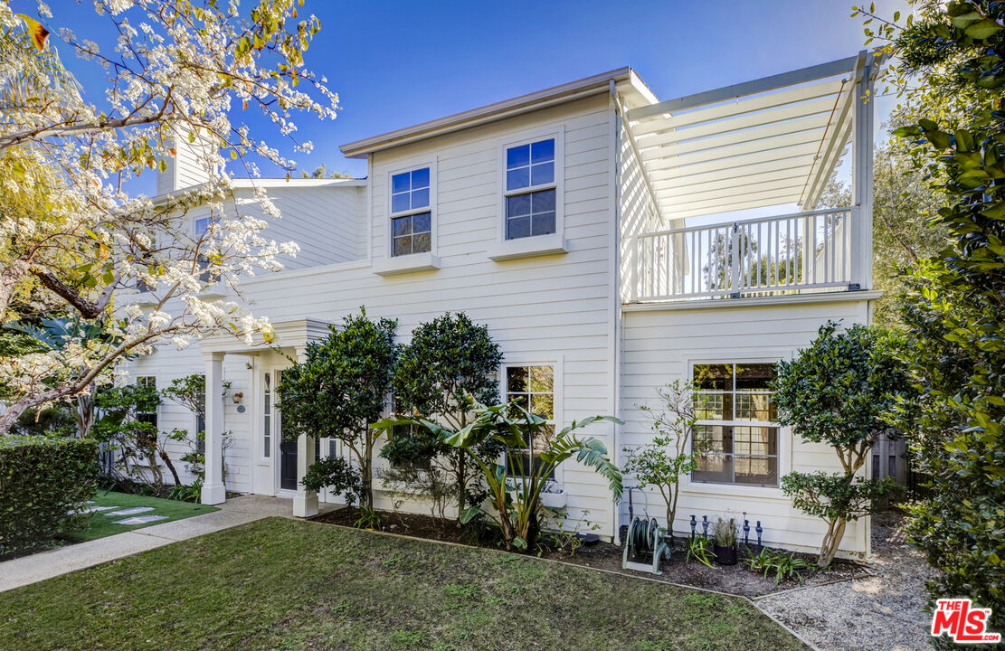 28930 Hampton Place Malibu, CA 90265 - Photo 2 of 55