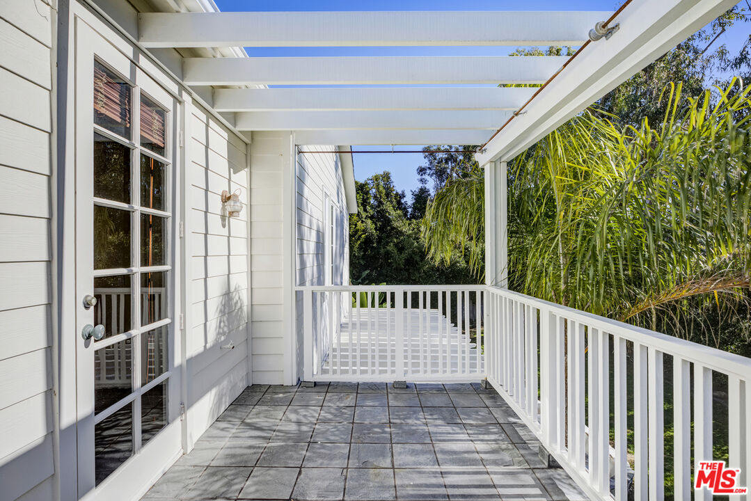 28930 Hampton Place Malibu, CA 90265 - Photo 41 of 55 a view of a balcony