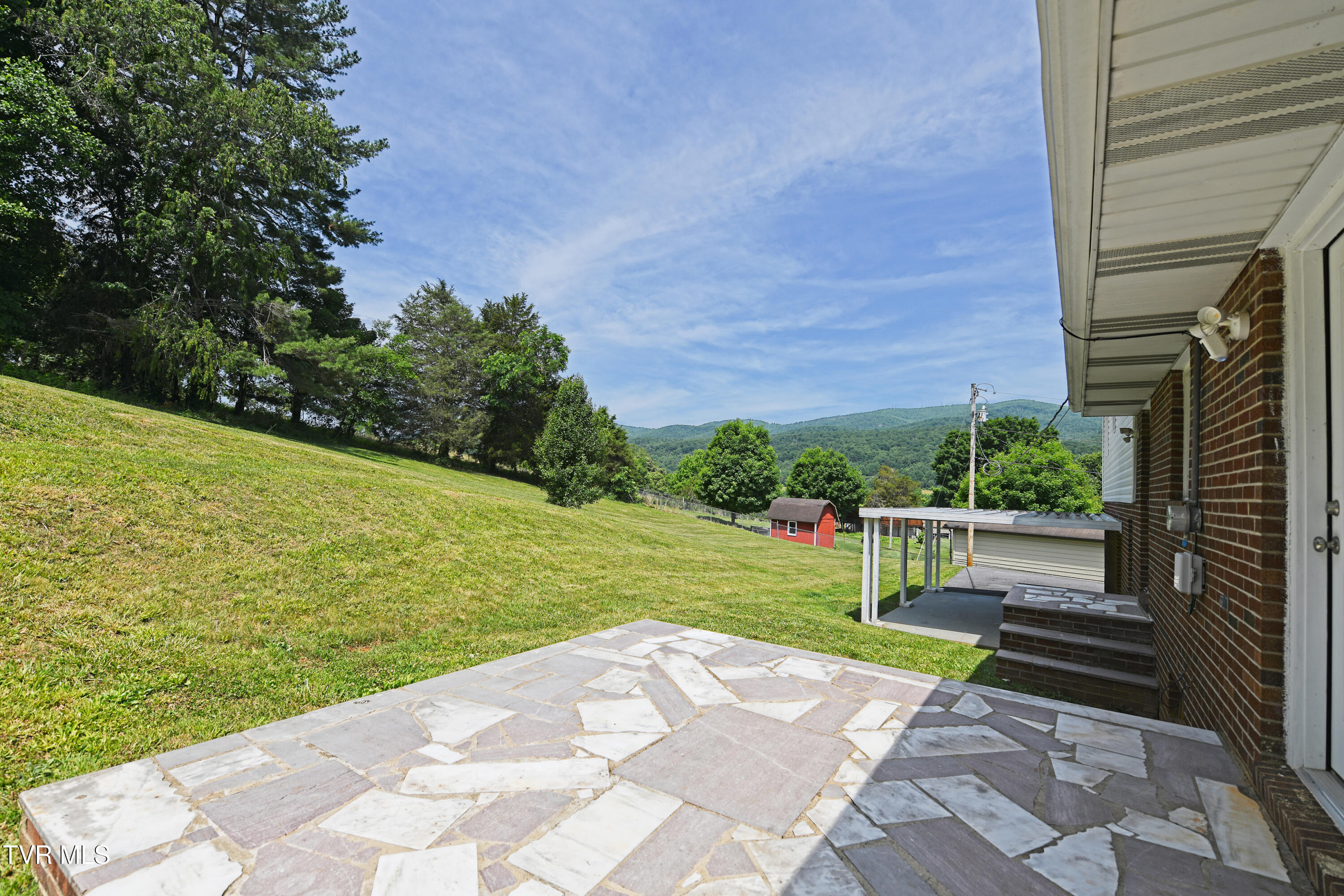 148 Unaka Subdivision Road Elizabethton, TN 37643 - Photo 48 of 53 Outside DSC_3303Edit Smaller Size
