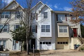 $2,100 | 102 Barrows Court, Fredericksburg, VA 22406