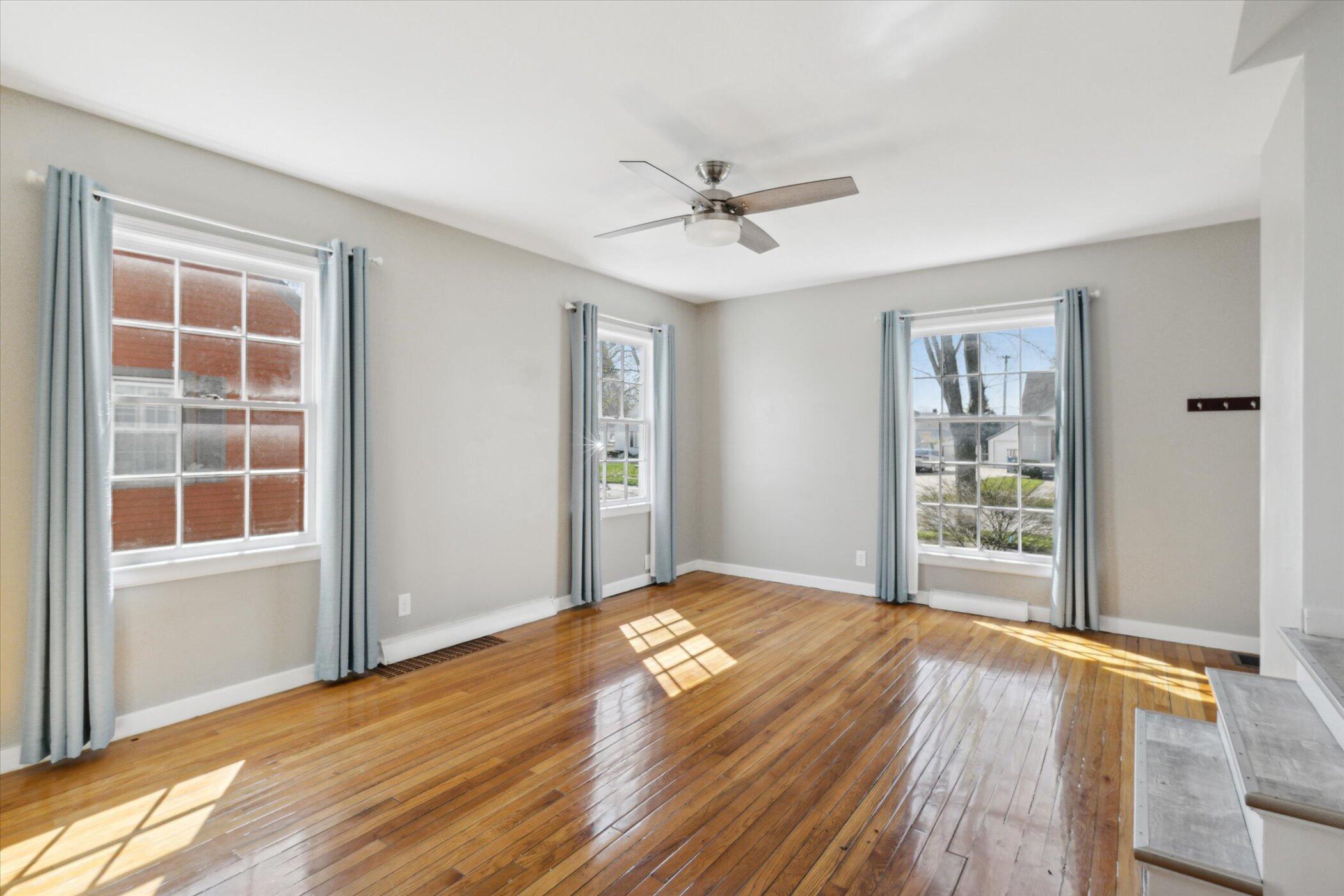 1344 Princeton Road Muskegon, MI 49441 - Photo 8 of 24 09-1344-Princeton-Rd-Muskegon-MI-49441-W