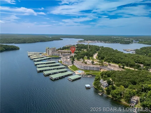 $385,000 | 4800 Eagleview Drive, Unit 636, Osage Beach, MO 65065