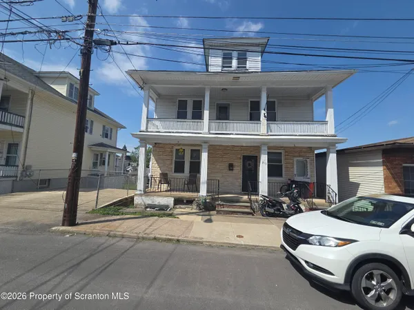 $230,000 | 219 East Elm Street, Dunmore, PA 18512