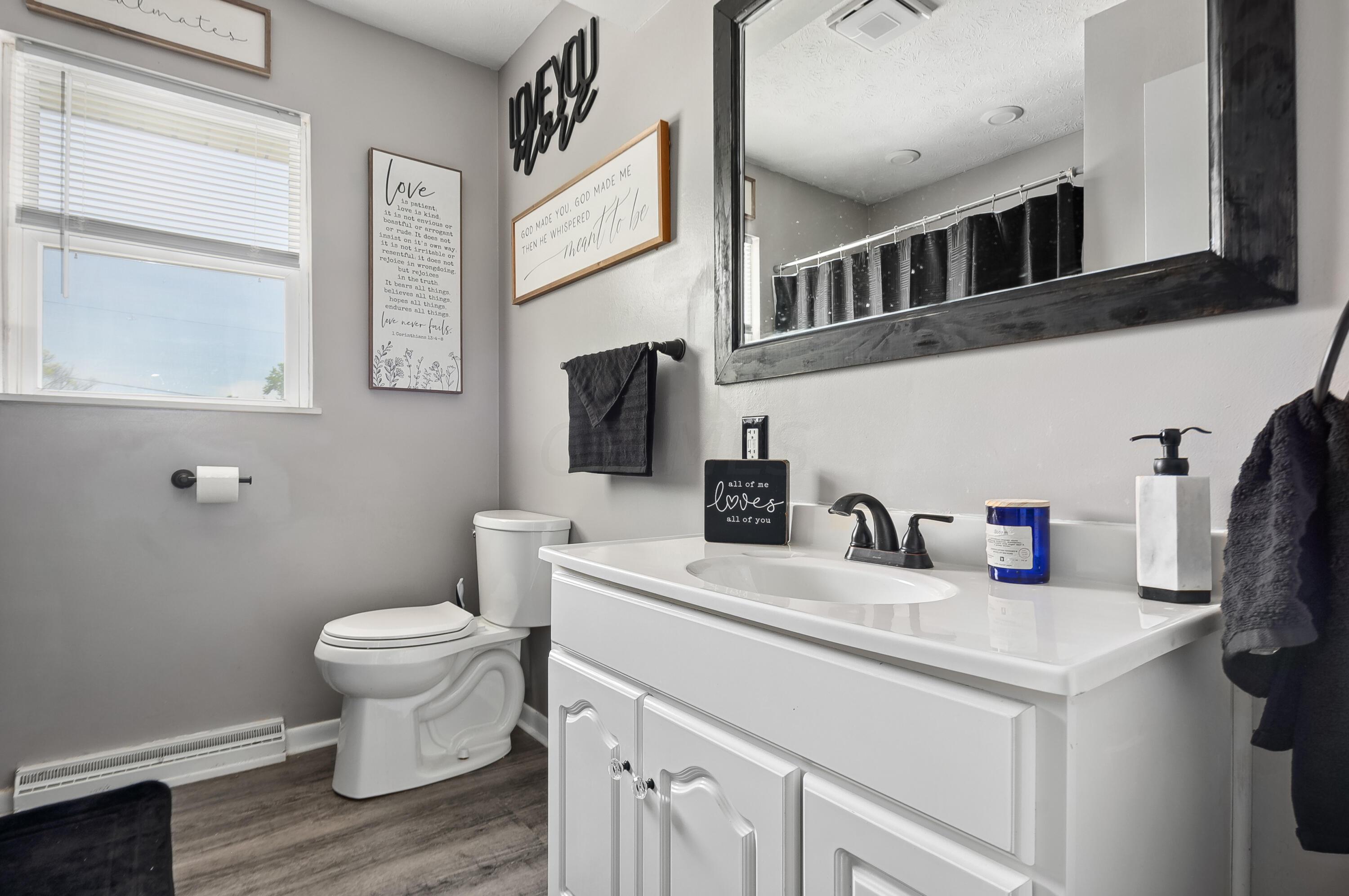 537 Brumfield Road Lancaster, OH 43130 - Photo 20 of 36 Full Bath