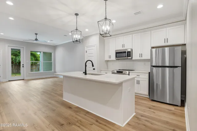 $245,000 | 300 Ave B, Broussard, LA 70518