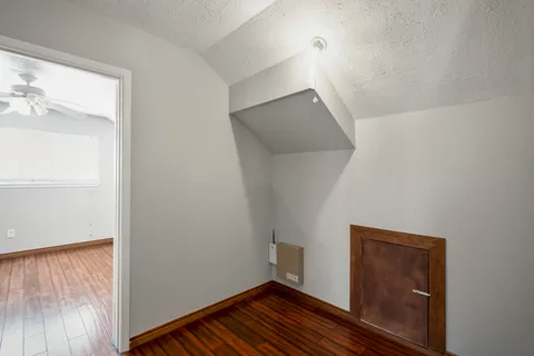 $284,999 | 5918 Par 4 Drive, Houston, TX 77088