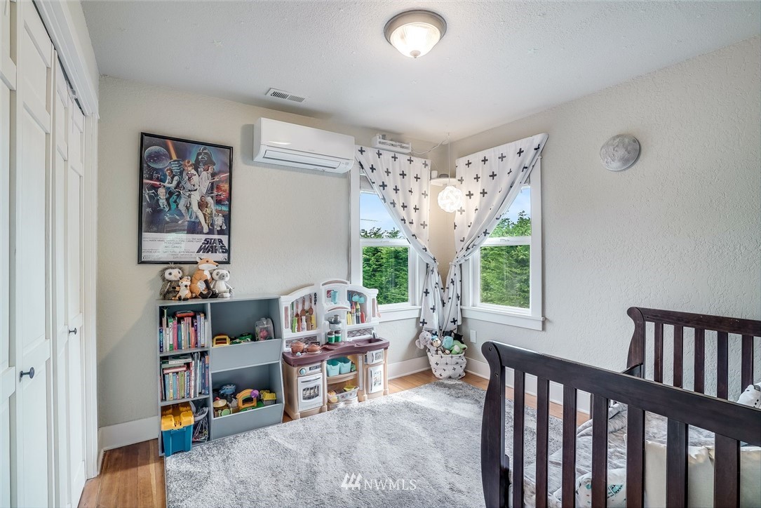 2309 Baker Avenue Everett, WA 98201 - Photo 15 of 26 a living room with furniture and a large window