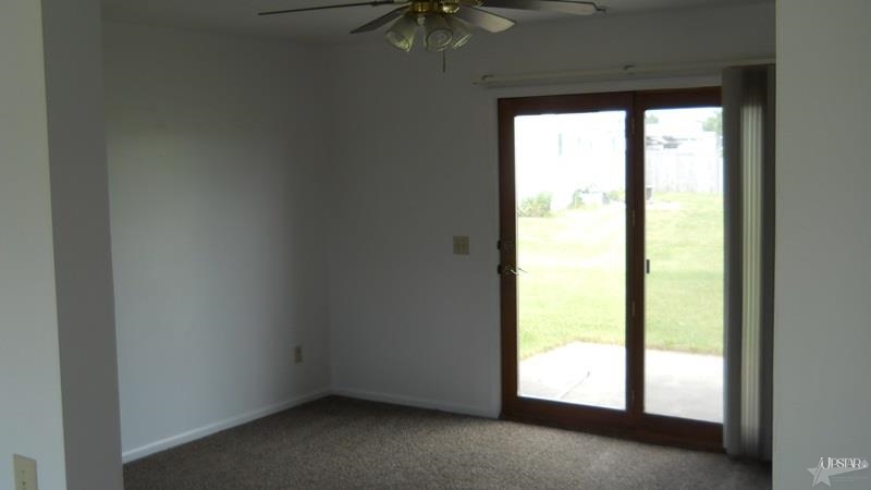 126 Wheat Ridge Court Decatur, IN 46733 - Photo 3 of 7