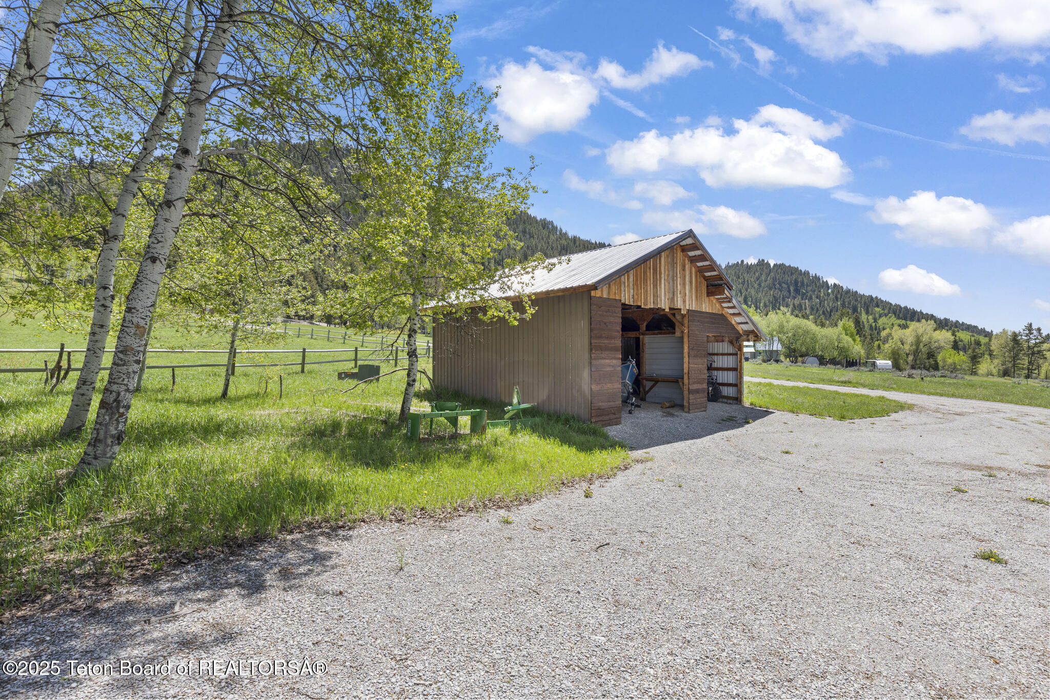 2883 Stewart Trl Road Etna, WY 83118 - Photo 8 of 30 6V2A5426
