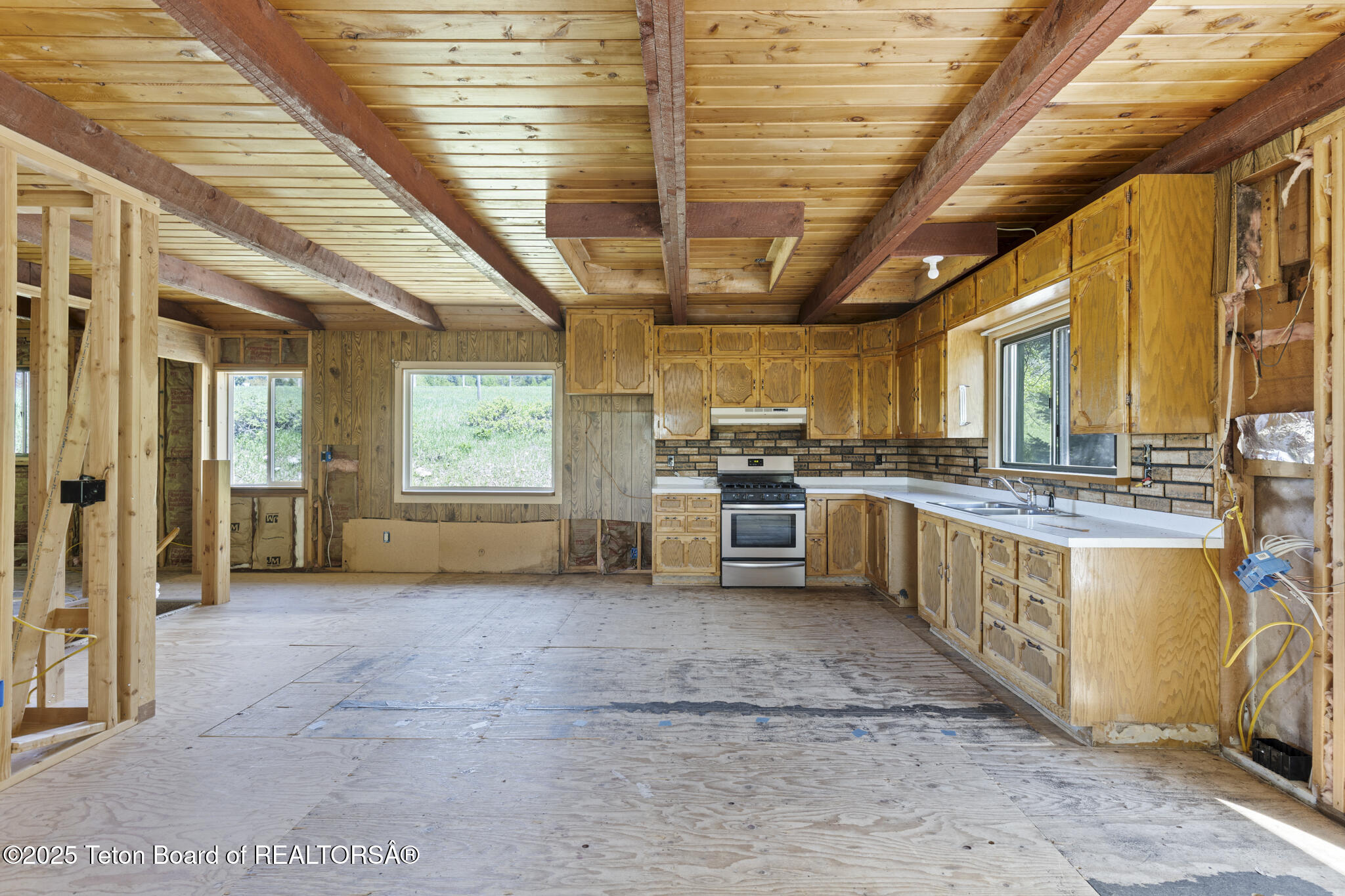 2883 Stewart Trl Road Etna, WY 83118 - Photo 9 of 30 6V2A5374