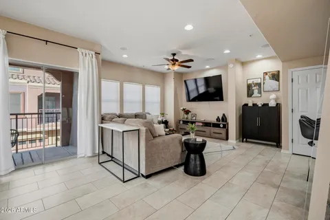 $460,000 | 3935 East Rough Rider Road, Unit 1112, Phoenix, AZ 85050