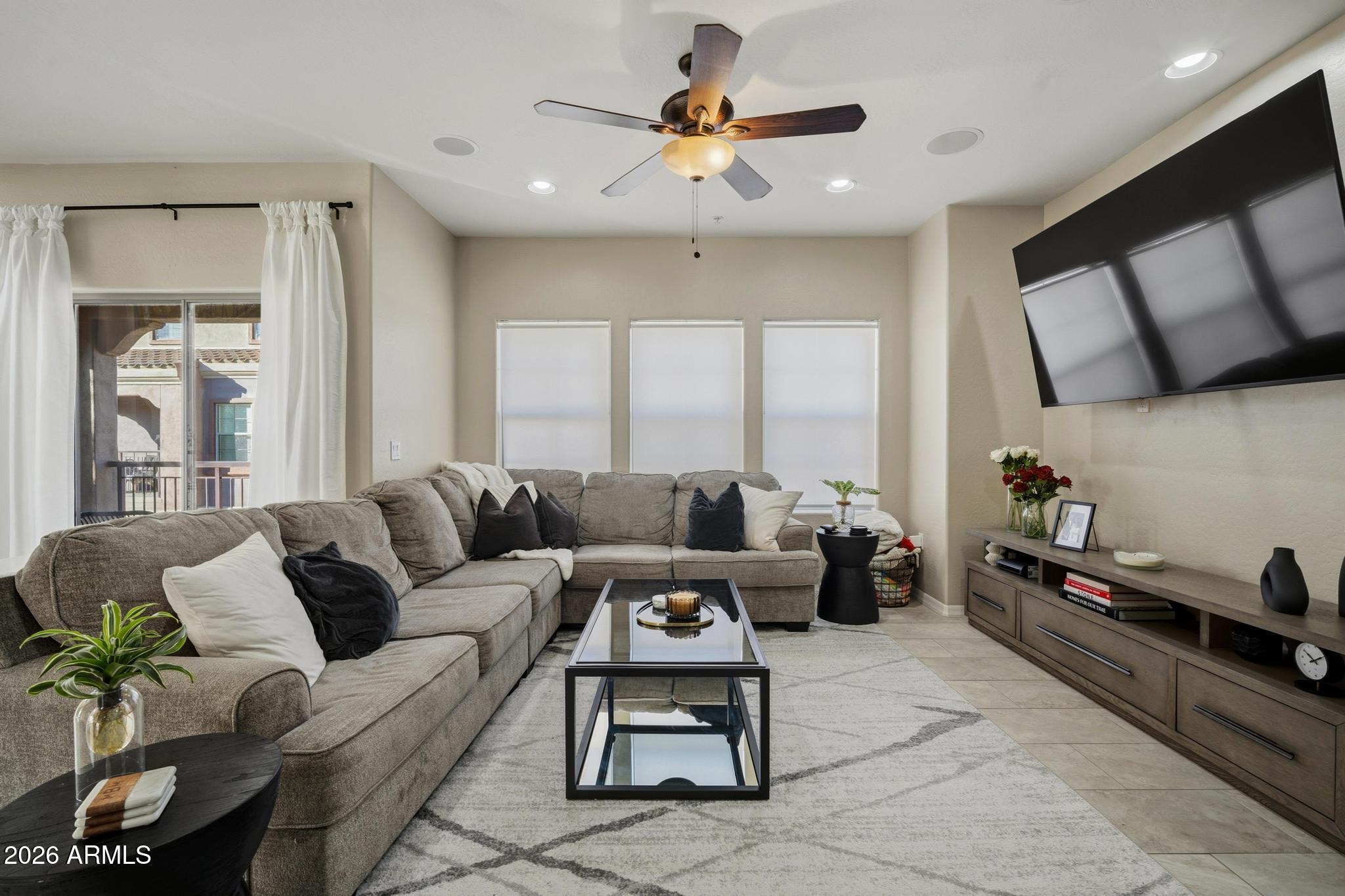 3935 East Rough Rider Road, Unit 1112 Phoenix, AZ 85050 - Photo 9 of 34 SOL04281