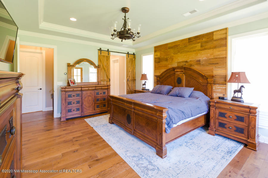 1664 Baker Road Lake Cormorant, MS 38641 - Photo 54 of 87 Custom barn wood wall!