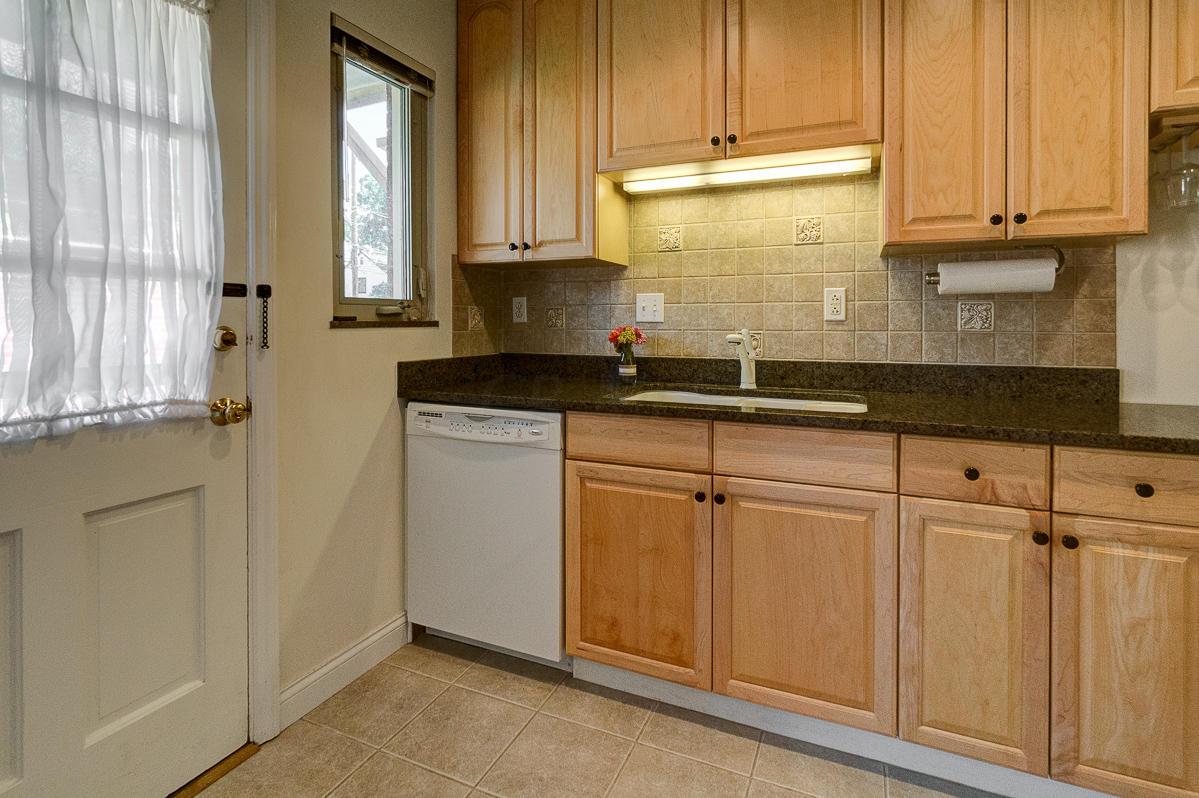 2032 Harwitch Road Columbus, OH 43221 - Photo 13 of 31