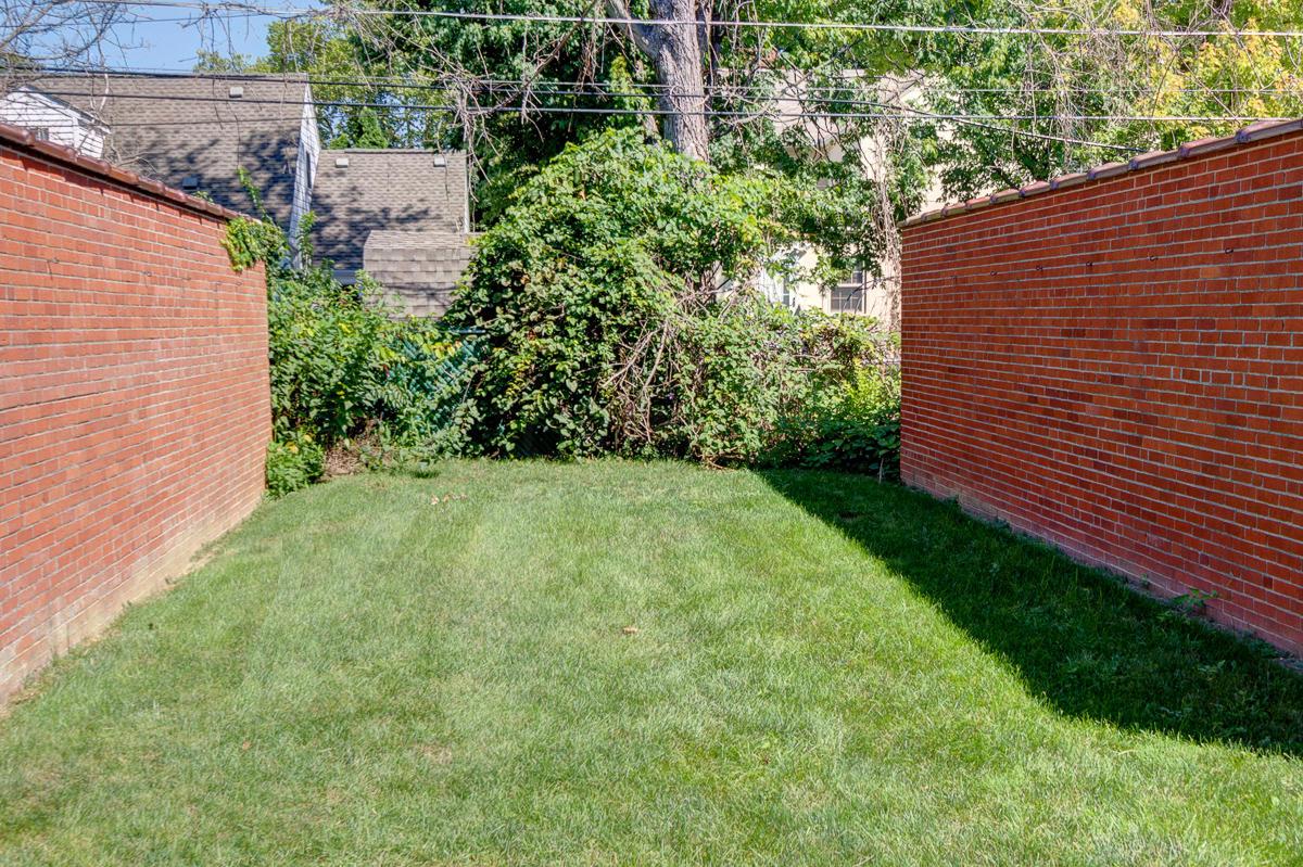 2032 Harwitch Road Columbus, OH 43221 - Photo 25 of 31