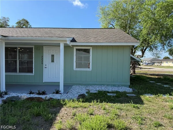 $1,450 | 2228 Virginia Avenue, Fort Myers, FL 33905