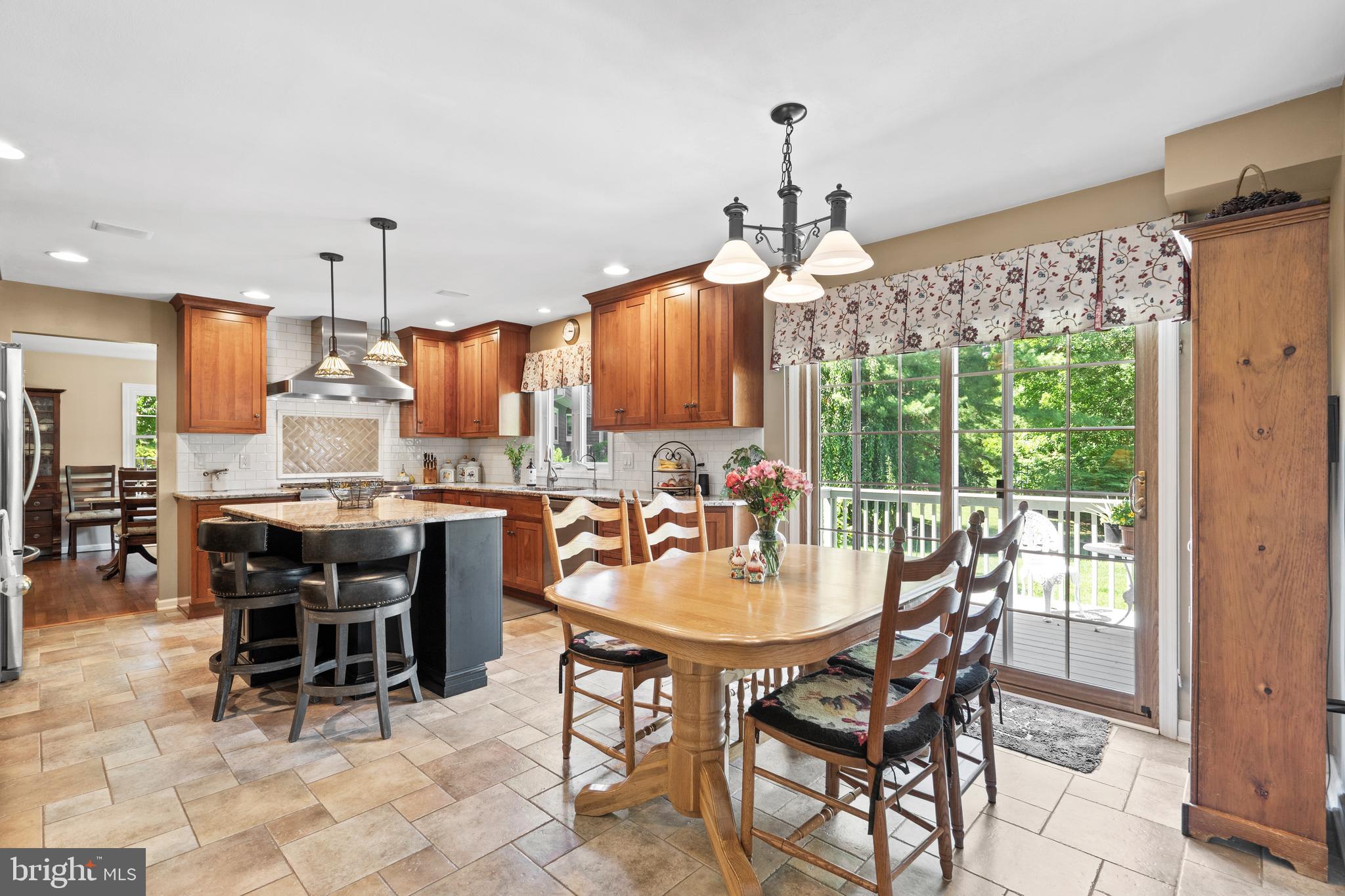 14 Springwood Drive Lawrenceville, NJ 08648 - Photo 7 of 57