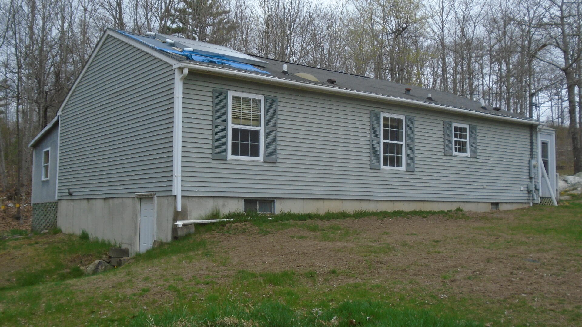 40 Reef Road Waldoboro, ME 04572 - Photo 9 of 26 9 Side and rear