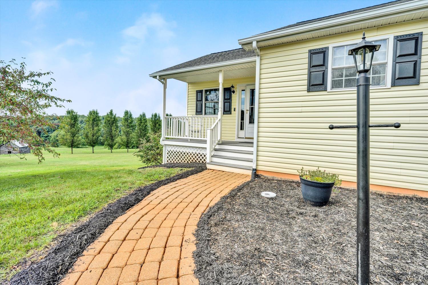 1314 Bramlett Road Moneta, VA 24121 - Photo 6 of 73 Gallery Image 6