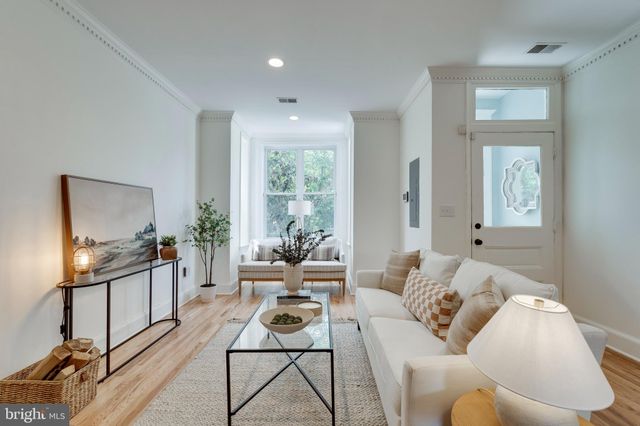 $1,300,000 | 145 U Street Northwest, Washington, DC 20001