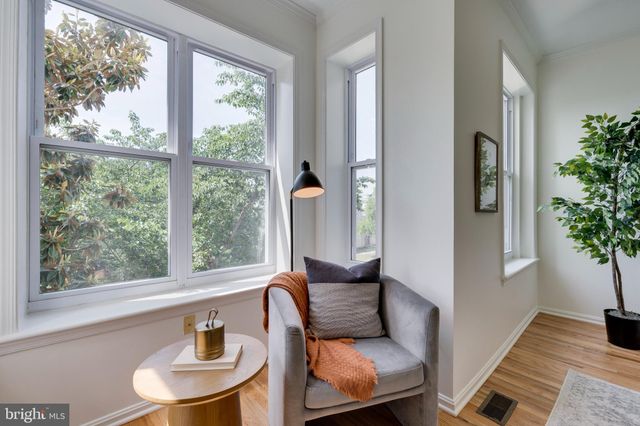 $1,300,000 | 145 U Street Northwest, Washington, DC 20001
