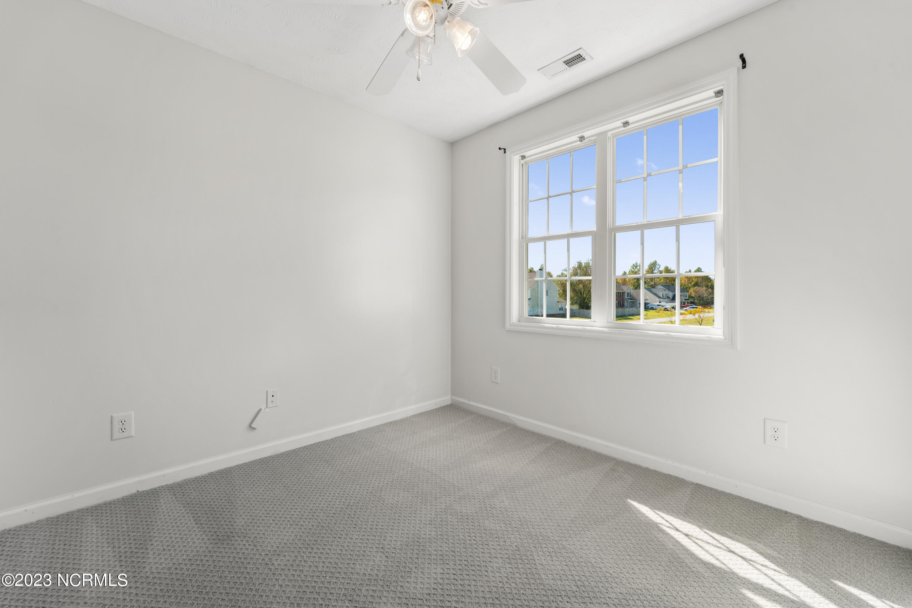 172 East Ridge Court Jacksonville, NC 28540 - Photo 18 of 33