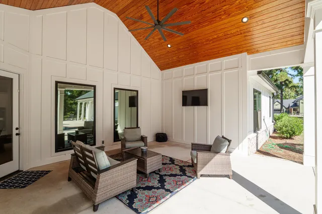 $1,100,000 | 390 Shagbark Way, Harlem, GA 30814