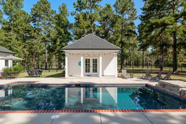 $999,999 | 390 Shagbark Way, Harlem, GA 30814