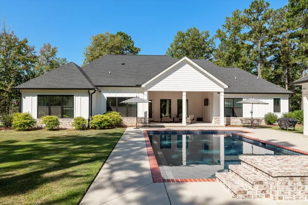 $999,999 | 390 Shagbark Way, Harlem, GA 30814