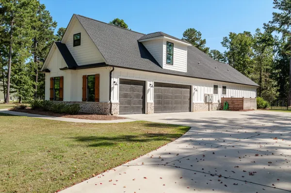$999,999 | 390 Shagbark Way, Harlem, GA 30814