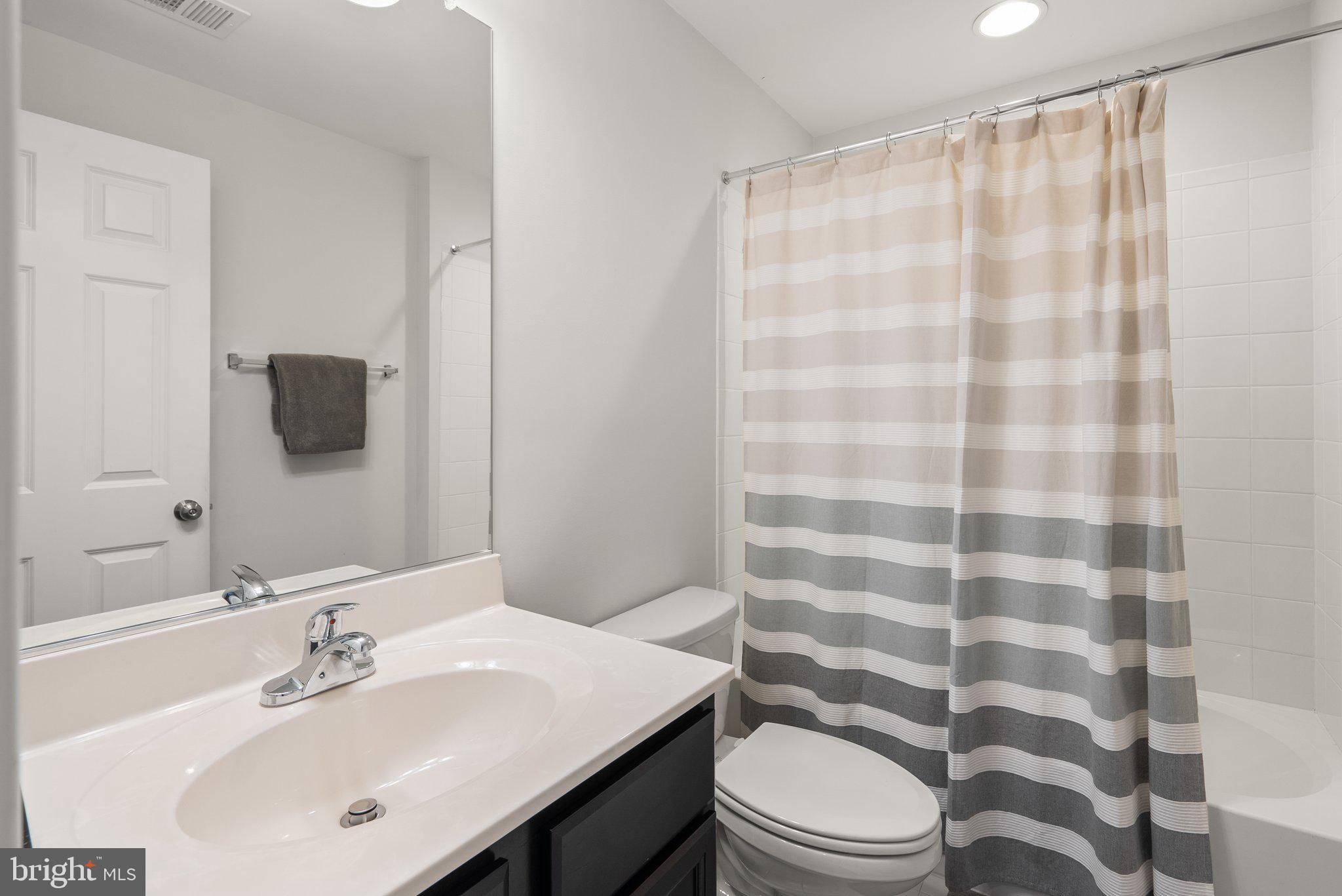 16200 Coolidge Avenue Silver Spring, MD 20906 - Photo 35 of 40 Gallery Image 35
