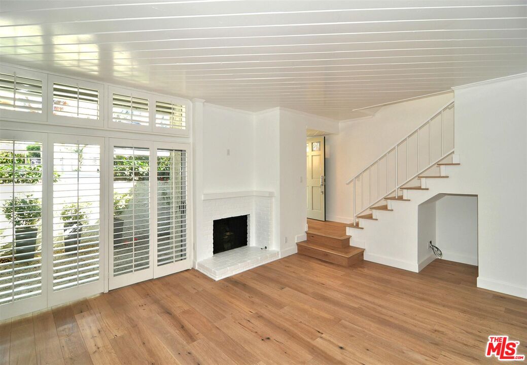 4241 Colfax Avenue, Unit D Studio City, CA 91604 - Photo 2 of 11