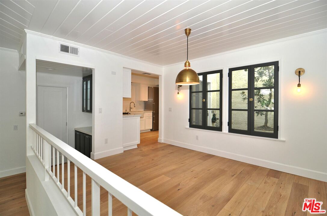 4241 Colfax Avenue, Unit D Studio City, CA 91604 - Photo 4 of 11