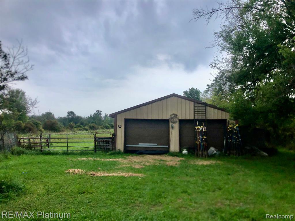 5321 Wilson Road Columbiaville, MI 48421 - Photo 3 of 16