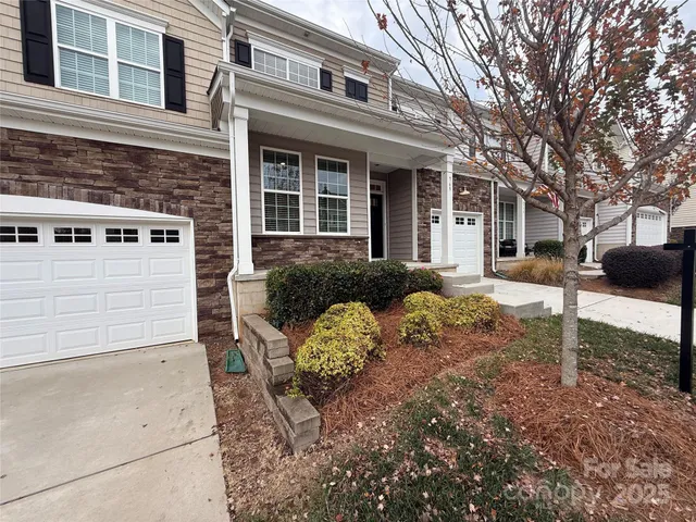 a house view with a outdoor space