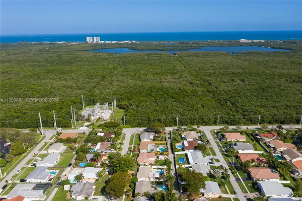 a picture of city view with ocean view