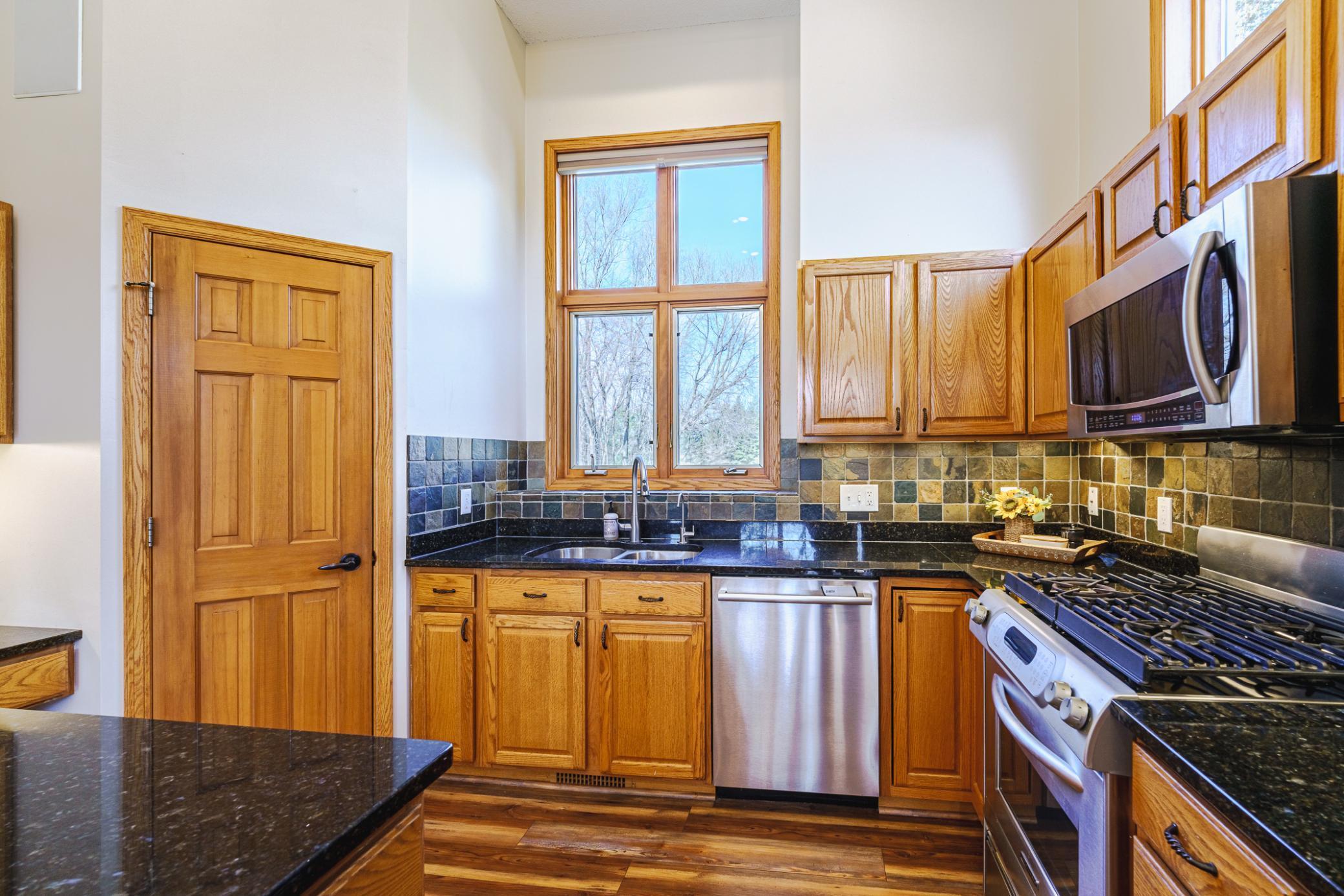 20881 Lake Ridge Drive Prior Lake, MN 55372 - Photo 18 of 63